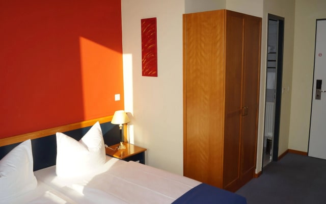 Hoteltow