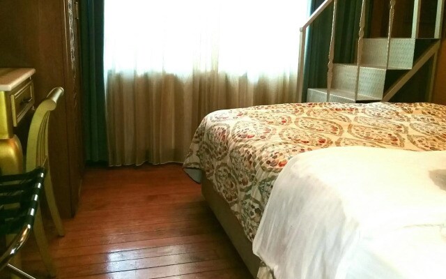 Merial Hotel