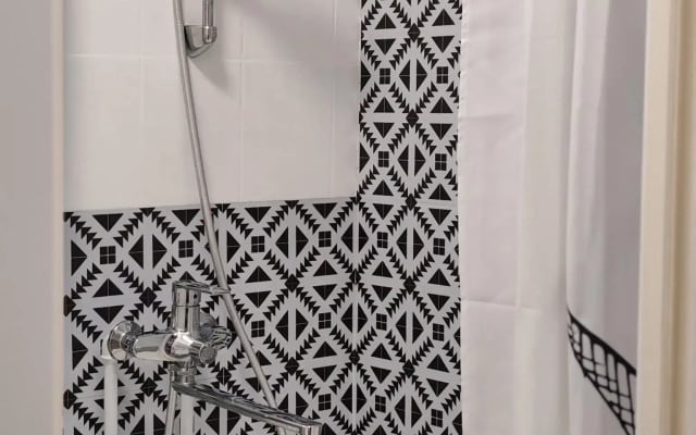 Студия на Бр. Строителей 56/2