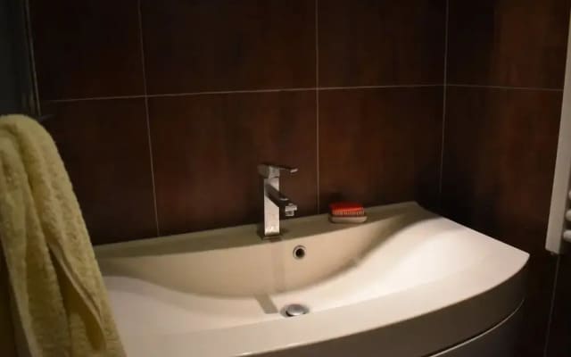 Spacious 1 Bedroom Apartment in Paris 15th