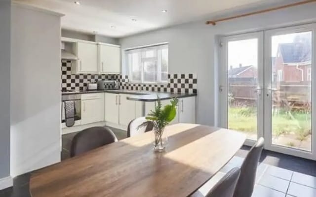 Host Stay Tibshelf House