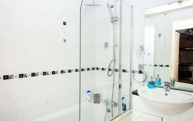 Incredible Views - 1 Bedroom in Chancery Lane