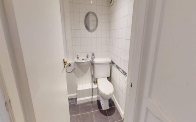 Comfort Stay Slough 3BR Home for Groups Families