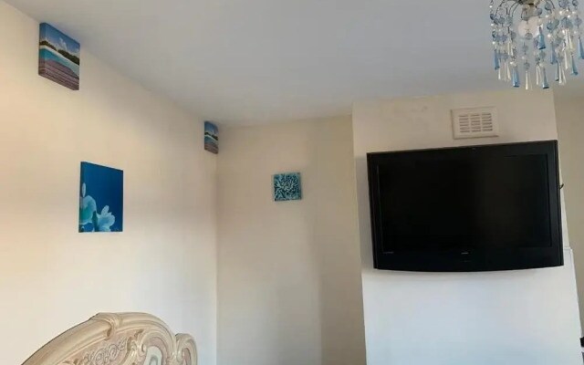 Busy Bee Guest House