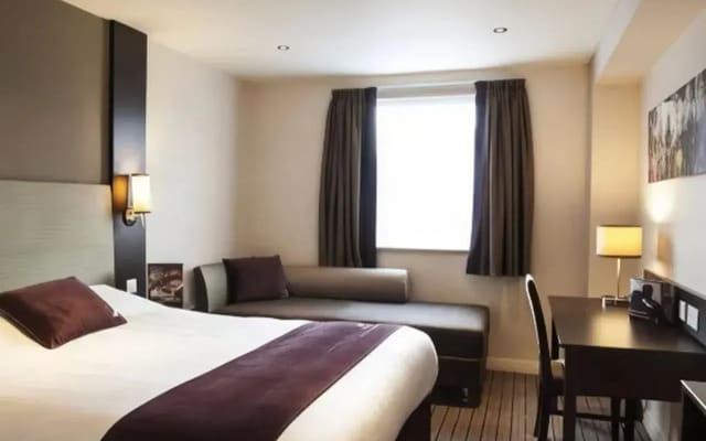 Premier Inn Manchester - Wilmslow