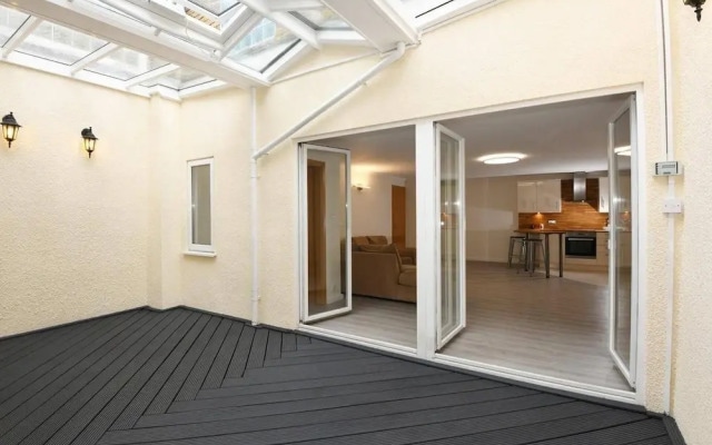 London Luxe Apartment - Central Location