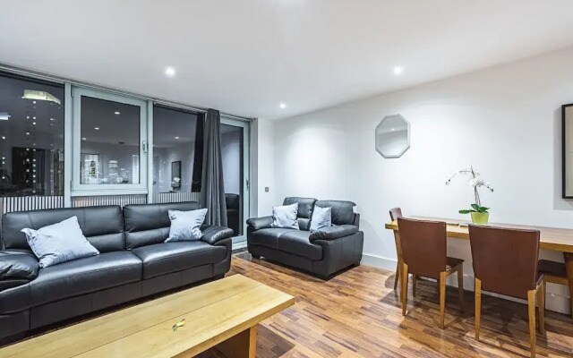 2 Bed Apartment Near Bow Road Station