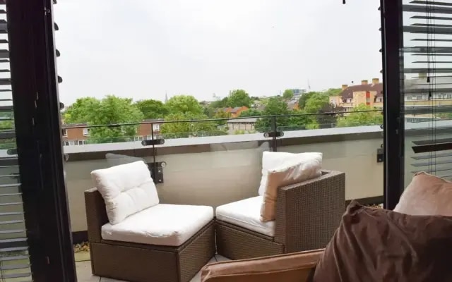 Stylish 2 Bedroom Flat With Balcony In Tufnell Park