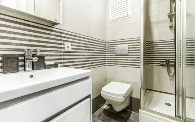 Central and Cozy Flat with Terrace in Sisli