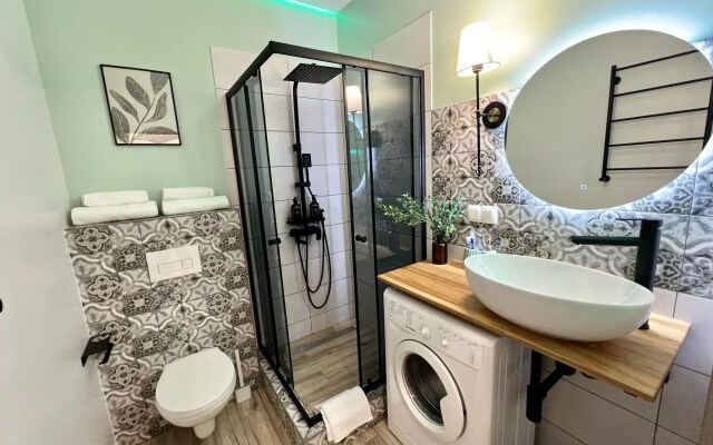 RentFlat (Рент Флэт) на проспекте Российский 15