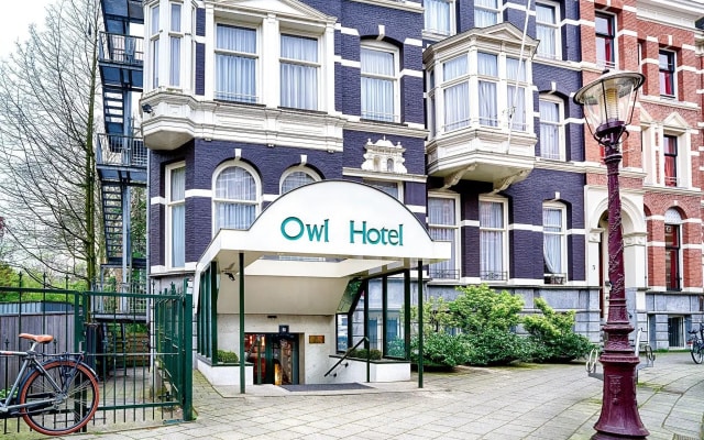 hotelImage