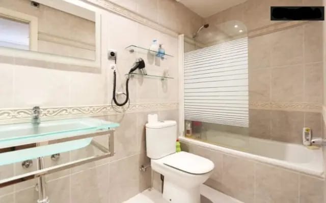Apartment With one Bedroom in Madrid, With Balcony and Wifi