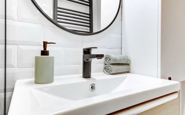 Chic 1BR by Eiffel Tower & Champ de Mars