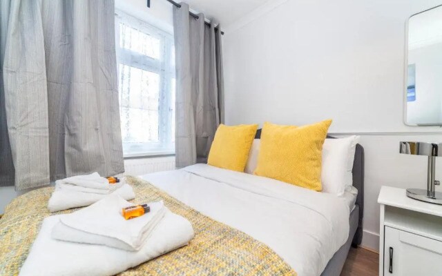 Autonomous 2 BDR apartment with Garden and Parking