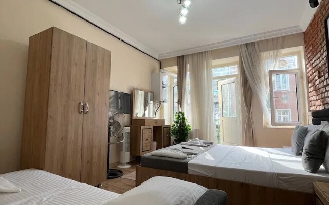 Taksim Nikea Suites 80