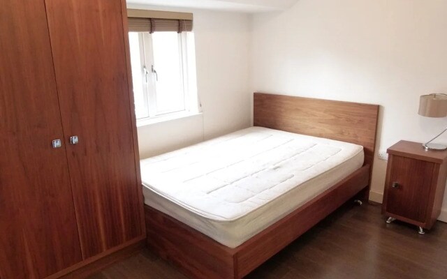 SS Property Hub - City of London Studio Apartment 17