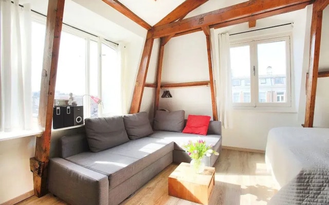 Cozy Comfortable Studio At The Canals