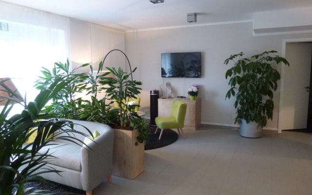 ADAPT APARTMENT HOTEL Berlin-Adlershof