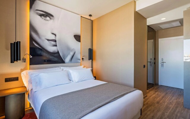 NH Collection Madrid Suecia