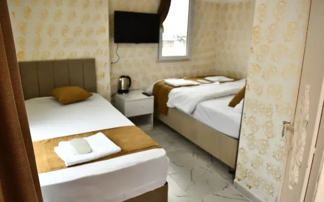 Ada Aparthotel
