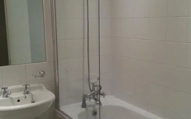 Earls Court Apartment