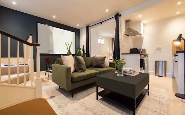 The Elephant & Castle Hideaway - Stunning 1bdr Flat With Patio