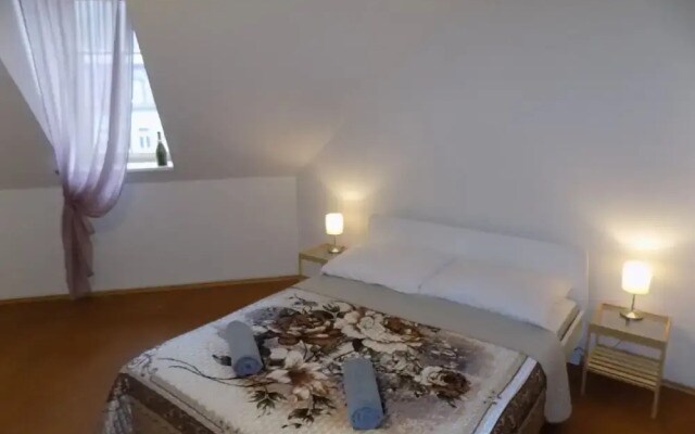 Karlsbad Apartments 2