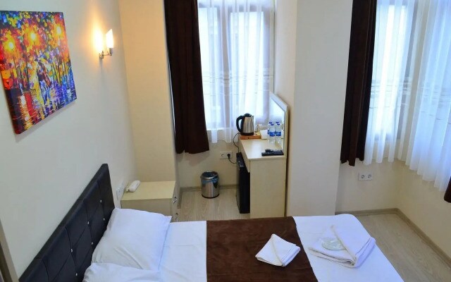 AddresSuitesHotel