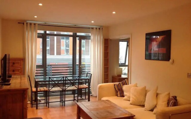 Whippendell Apartment