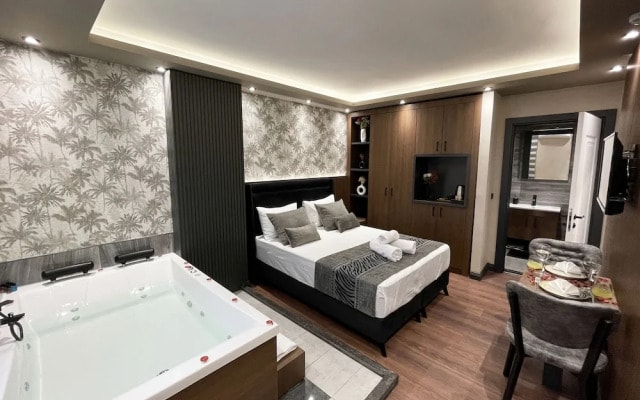 Grand Uskudar Hotel