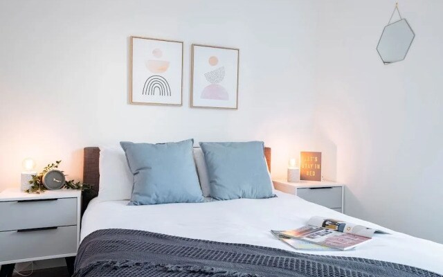 The Interchange Apartment by Opulent