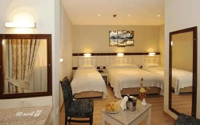 The City Port Hotel