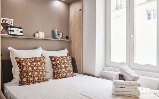 Superb AC Studio Eiffel Tower/champ de Mars