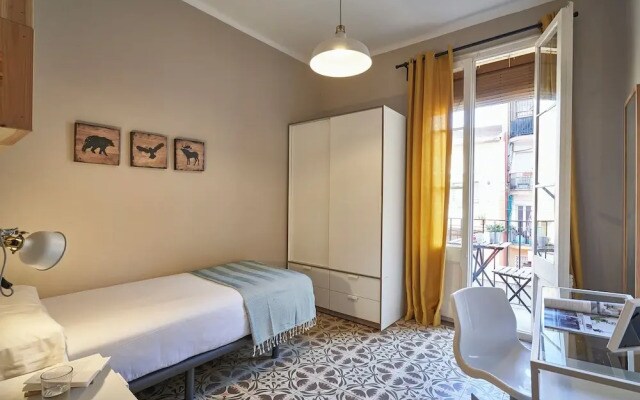 BeBarceloner Sants Apartments