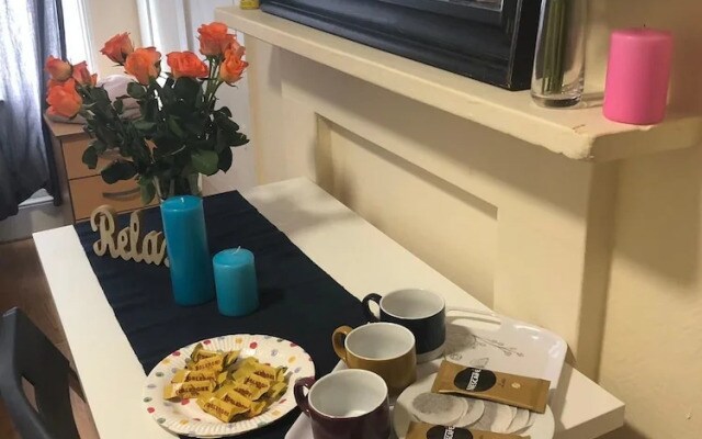 Ealing Apartment