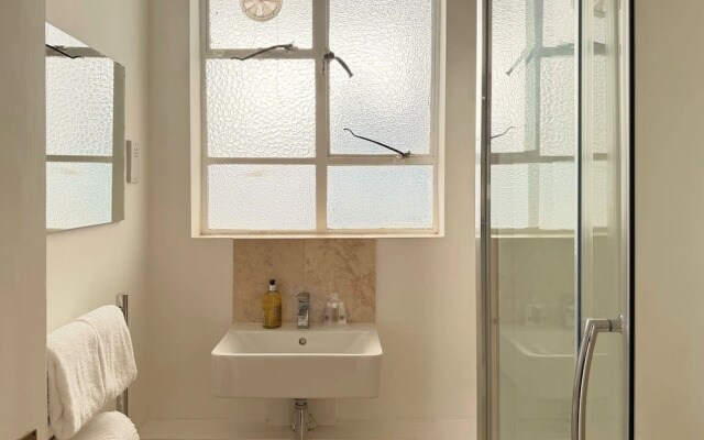 The White Terrace Flat