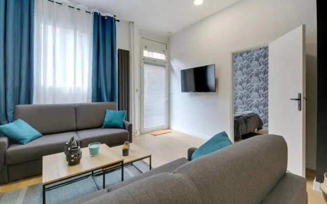 195-Suite Royal in Paris
