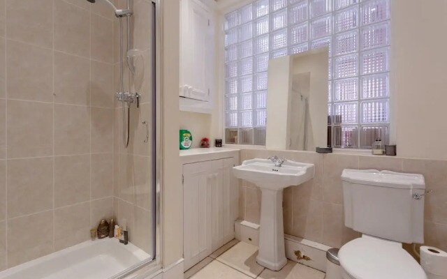 4 Bedroom House in Wandsworth Common