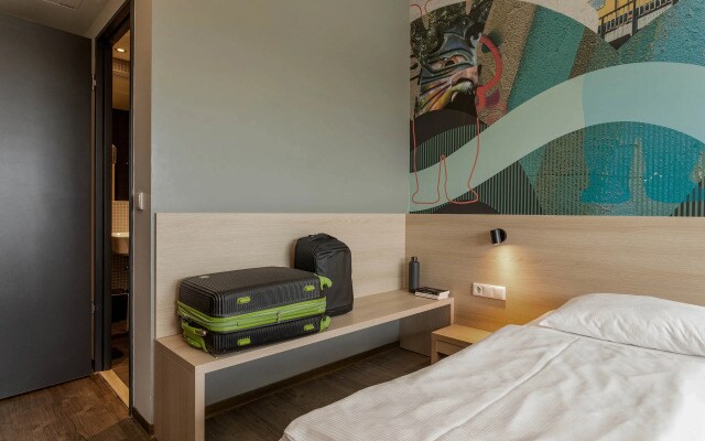 MEININGER Hotel Berlin Airport