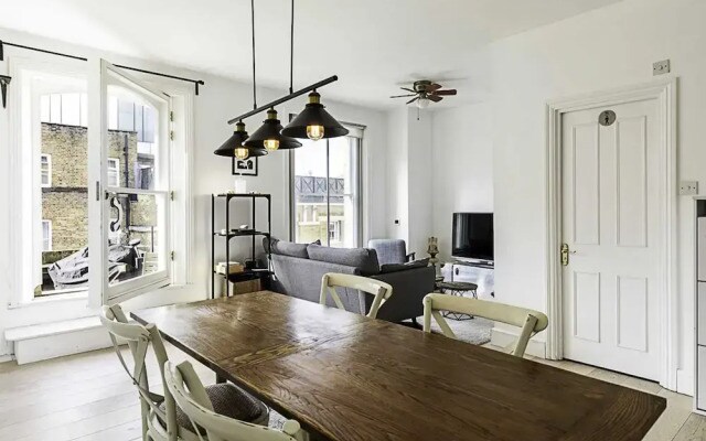Converted Brewery Apartment With Terrace