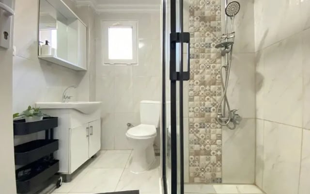 Central and Charming Flat With Balcony in Sisli
