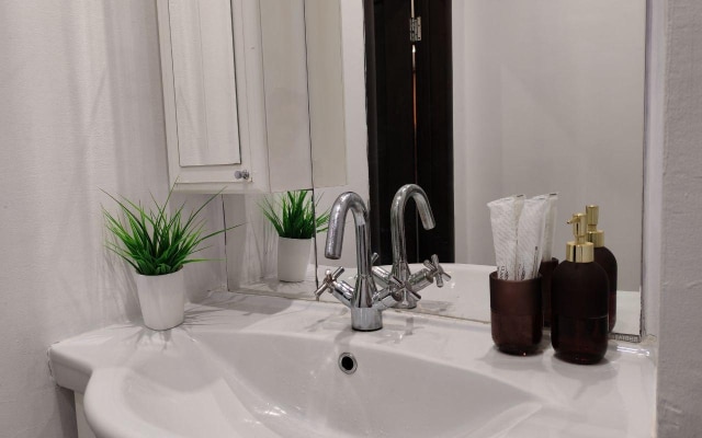 Romlex Apartments (Ромлекс) на улице Беляева 37 корпус 1