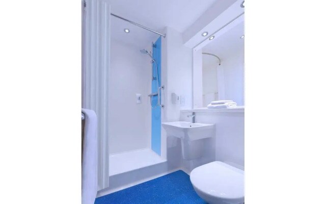 Travelodge London Wembley Hotel
