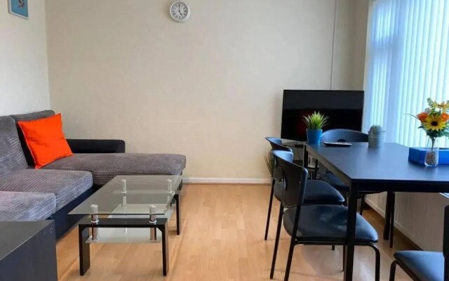 Modern 1 Bed Apartment - Leafy Chorlton Suburbs