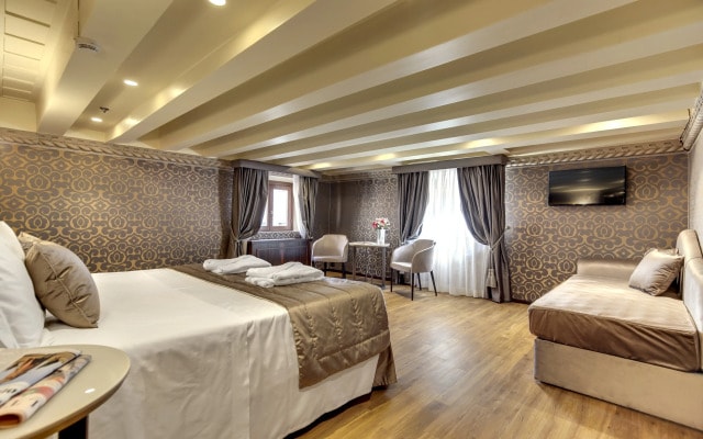 Hotel Dona Palace