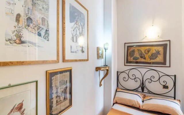 Apartment in Rome With Balcony