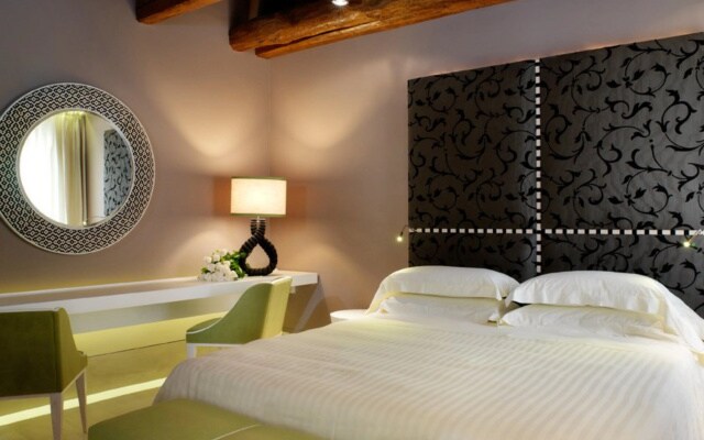 Отель Sina Centurion Palace