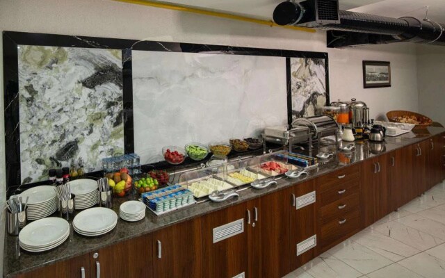 Istanbul Efes Hotel