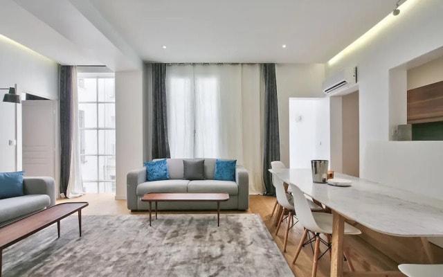 69 - Authentic Parisian Home