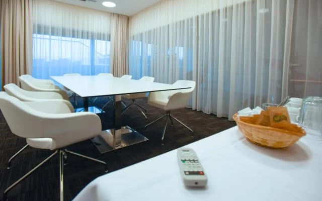 Hotel S-PORT Véska